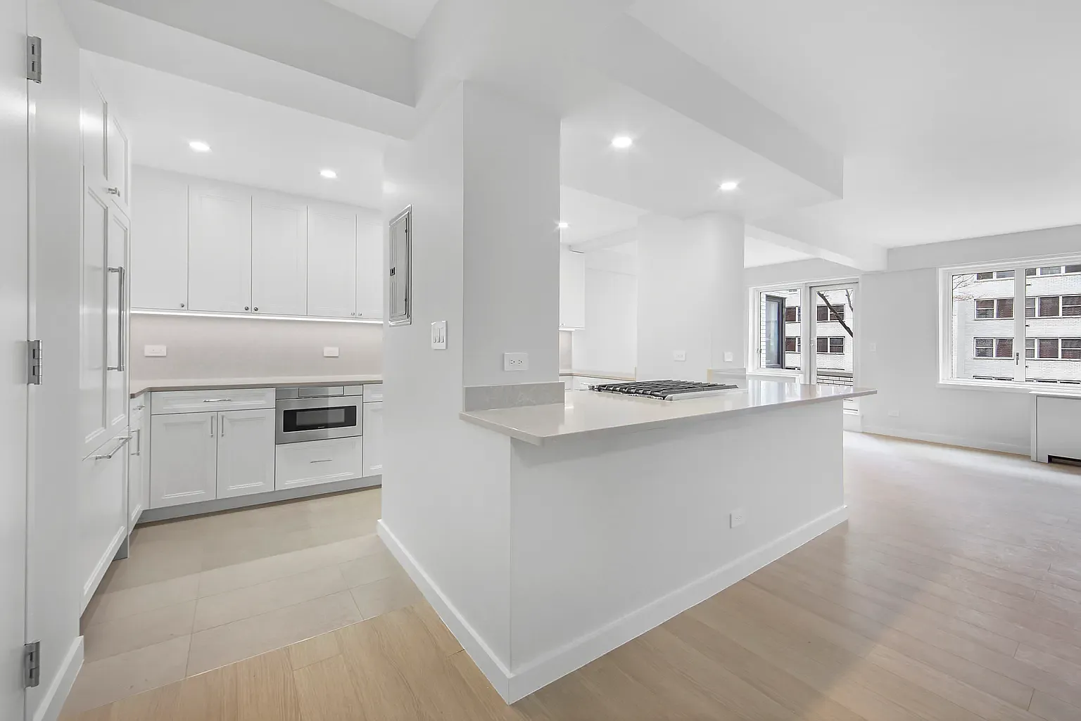 165 East 66th Street — Photo 3