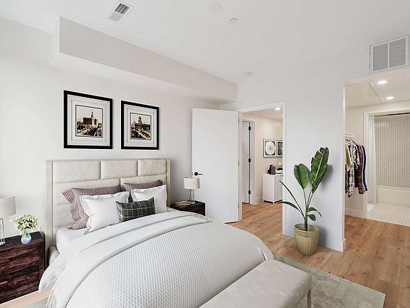 5th image of 39 High St Unit 413