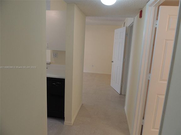 5th image of 2600 S University Dr APT 214