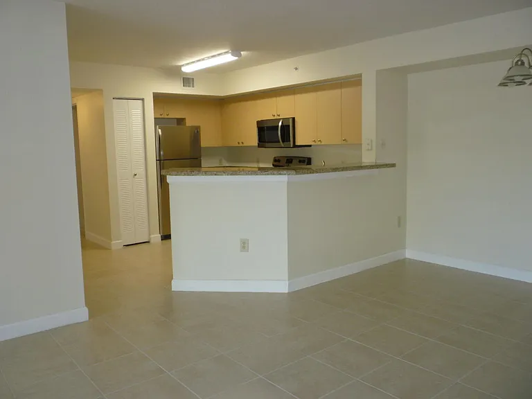 4211 San Marino Blvd #201 — Photo 1
