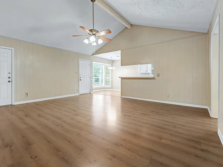 1118 Berkeley St — Photo 4