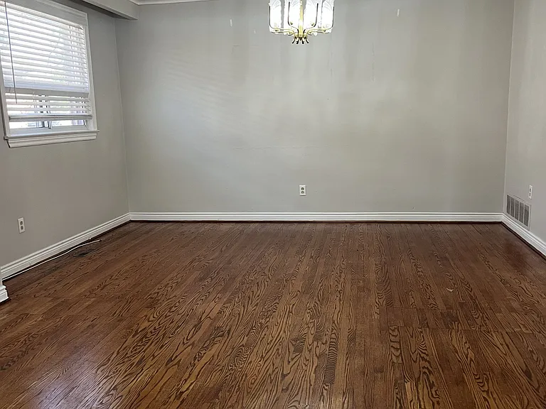 1166 McBride Ave #UPPER — Photo 8