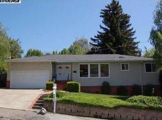 17592 Vineyard Rd, Castro Valley, CA 94546