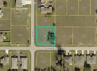 935 SE 6th Ct, Cape Coral, FL 33990