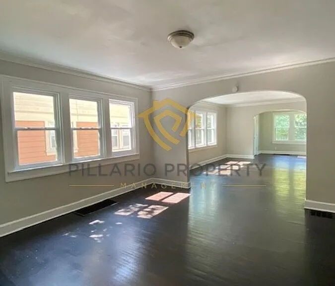 4515 N College Ave — Photo 7
