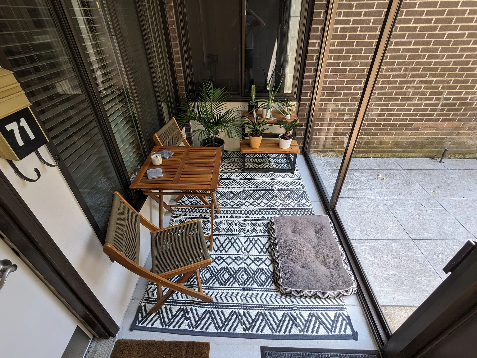 2 bed, 1200 sqft, $2,000 — Photo 3