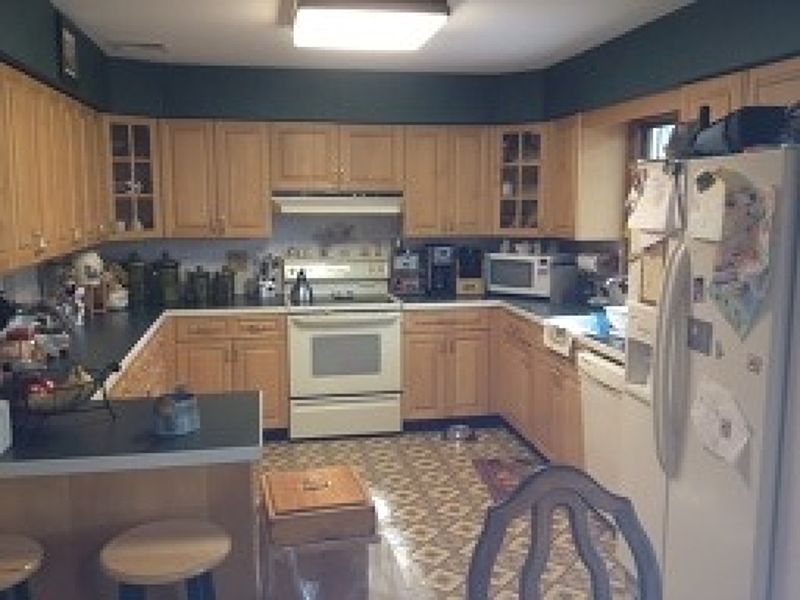 2nd image of 429 Canistear Rd