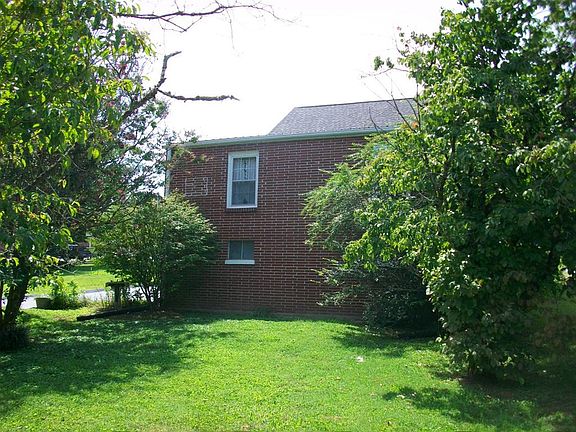 4th image of 304 S Murray St