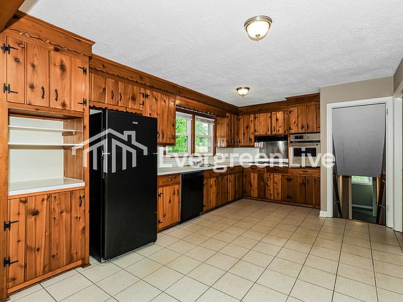3rd image of 116 Sandy Ln