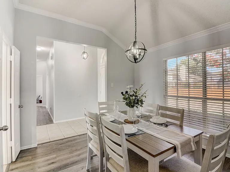 6302 Mount Vernon Dr — Photo 13
