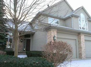 1136 S Hiddenbrook Trl, Palatine, IL