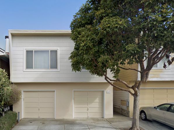 449 E St #3