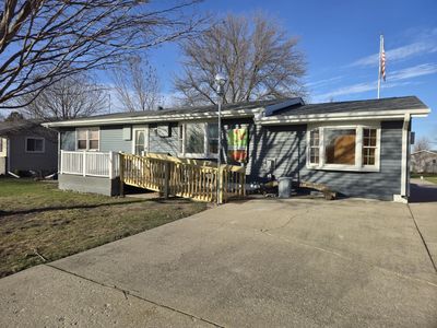 106 6th St, Durant, IA, 52747