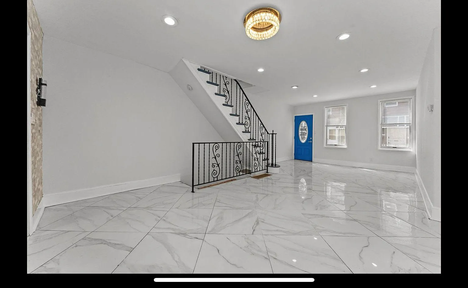 3 bed, 1.5 bath, 1100 sqft, $1,950 — Photo 1