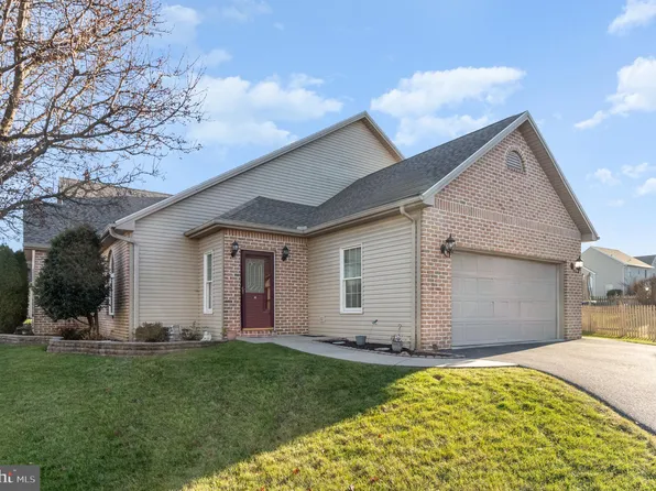 44 Hickory St, Palmyra, PA 17078