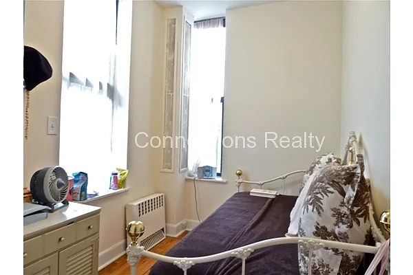 Rented by City Connections Realty | media 8