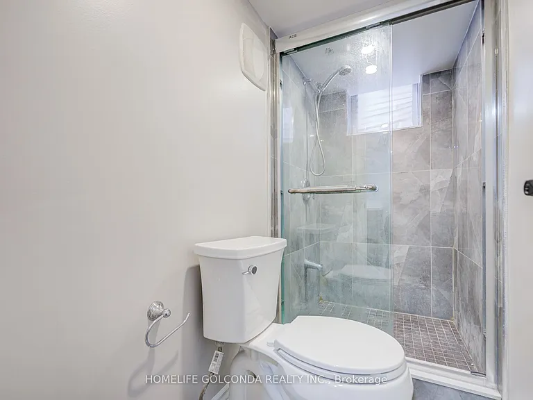 59 Wolseley St #BASEMENT — Photo 6