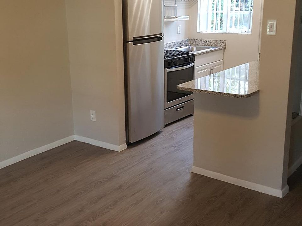 2nd image of 2216 N 16th St APT 4