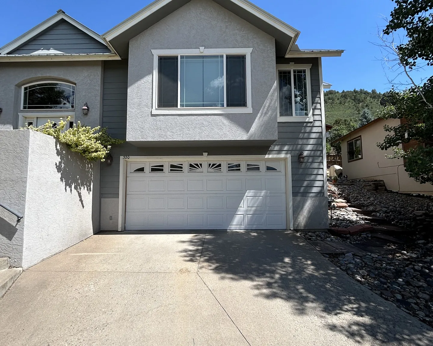 3 bed, 1855 sqft, $3,000 — Photo 1