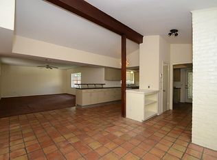 6128 Beechnut St, Houston, TX 77074