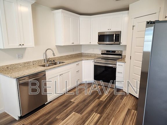 4th image of 868 Golden Bear Ln
