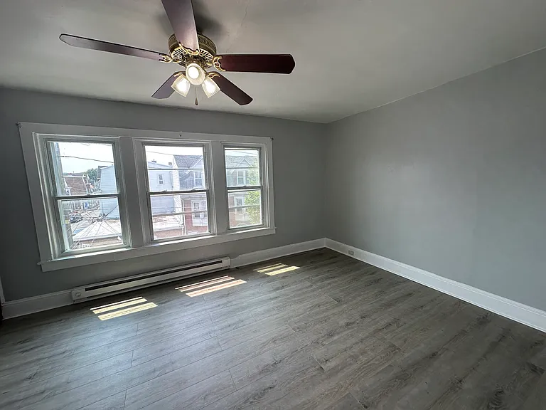 175 W Tilghman St #3 — Photo 13