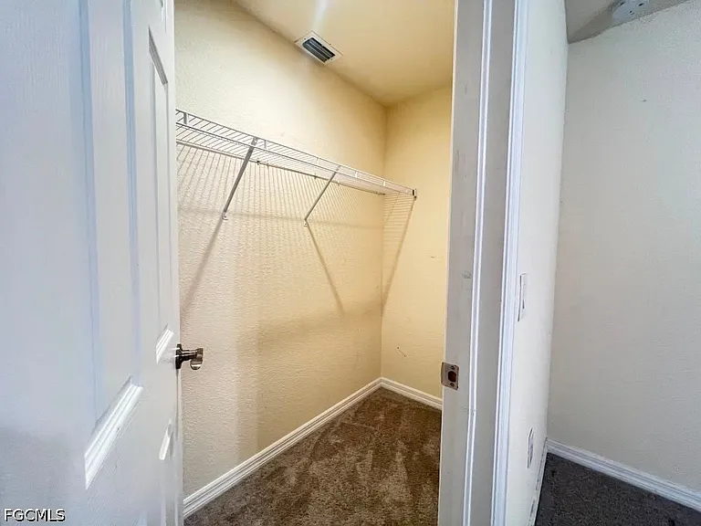 1173 E Benbow Cir — Photo 18