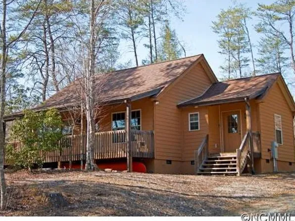 113 Deers Cir, Lake Lure, NC 28746