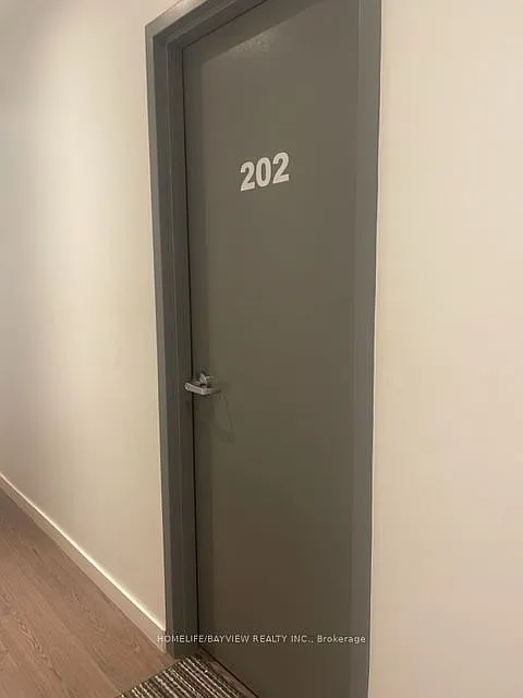 3 bed, $2,550 — Photo 2