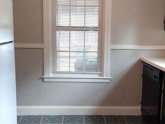 5th image of 941 Parkhaven Ln