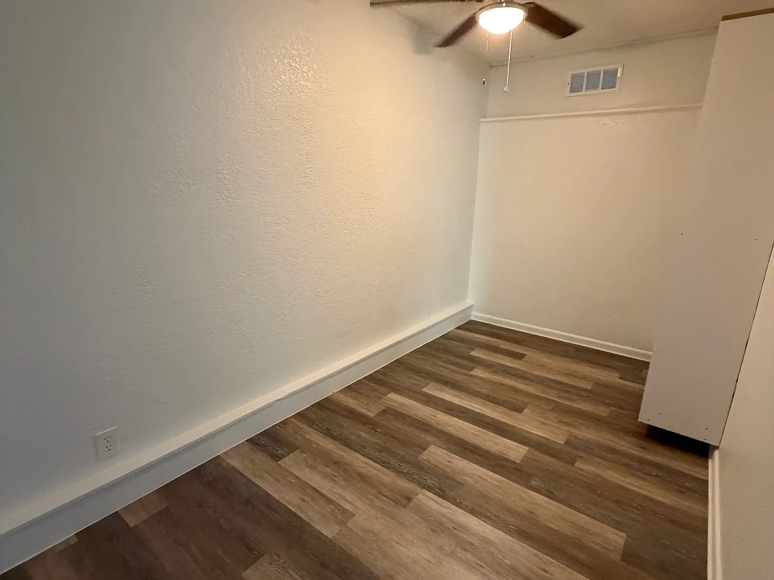 2 bed, 720 sqft, $1,700 — Photo 4