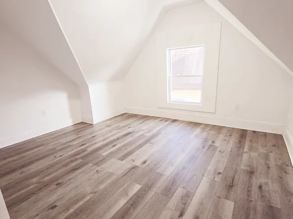 96 Lembeck Avenue image 6 of 7