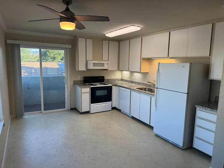 383 N M St #2 — Photo 2