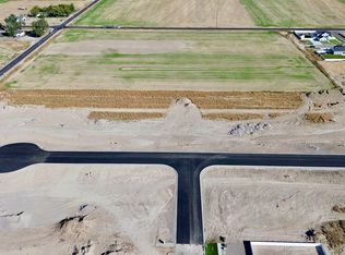 7 Devonshire Dr, Pocatello, ID 83202