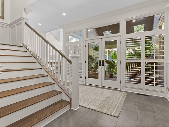 4th image of 2534 Otter Ln