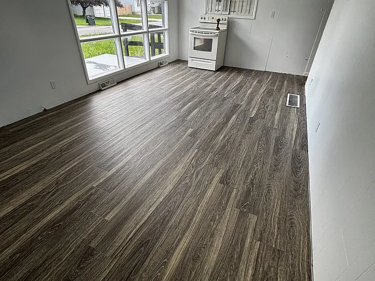 96 Ziegler Ave — Photo 5