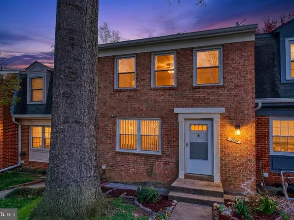 12488 Skipper Cir, Woodbridge, VA 22192