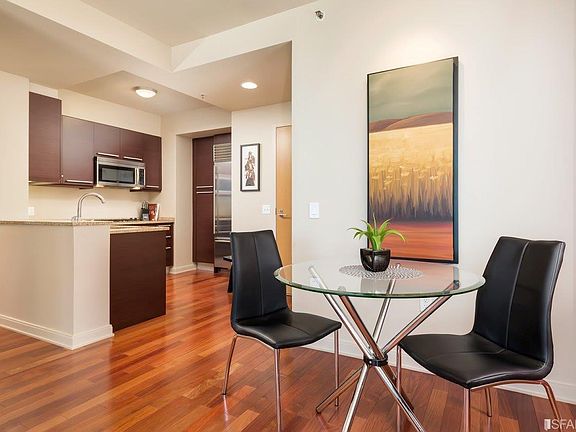 4th image of 425 1st St Unit 3408