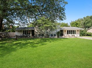 10630 S Green Valley Dr, Palos Hills, IL
