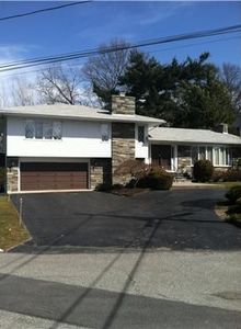 164 Mountain Laurel Dr, Cranston, RI, 02920