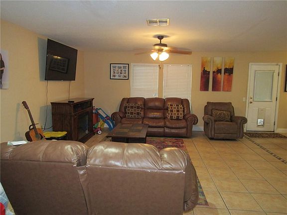 4th image of 7424 Aspen Brook Dr
