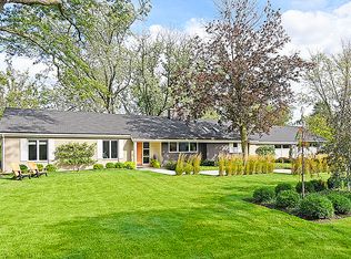 141 Enid Ln, Northfield, IL 60093