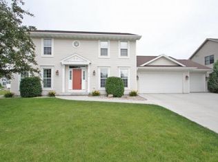 1019 Crocus Ln, Appleton, WI 54914