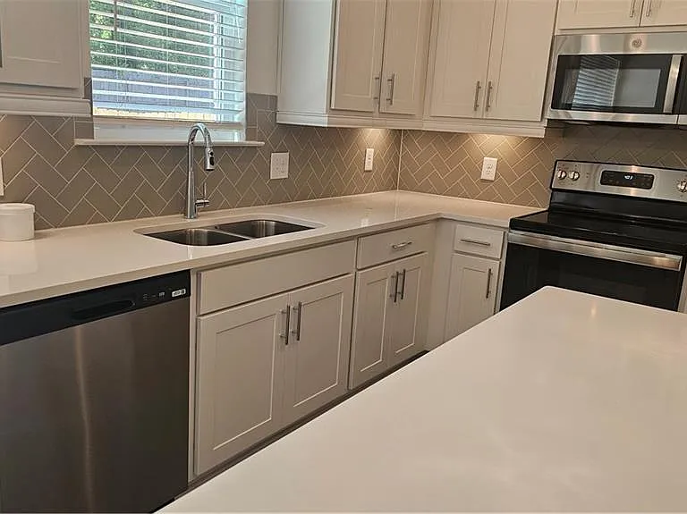 153 Auburn Valley Way — Photo 4