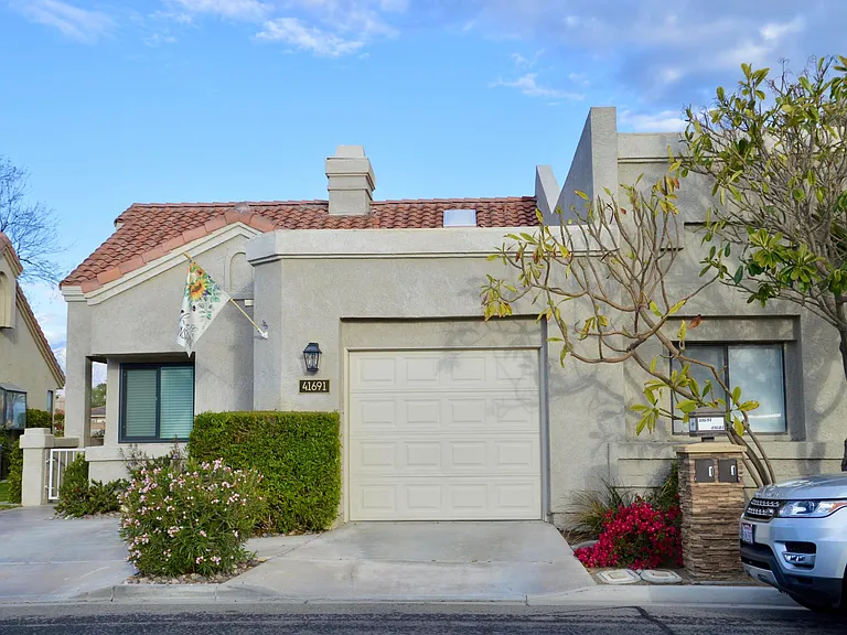 41691 Kansas St — Photo 12