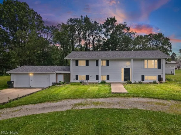 6410 Westmore St, Louisville, OH 44641