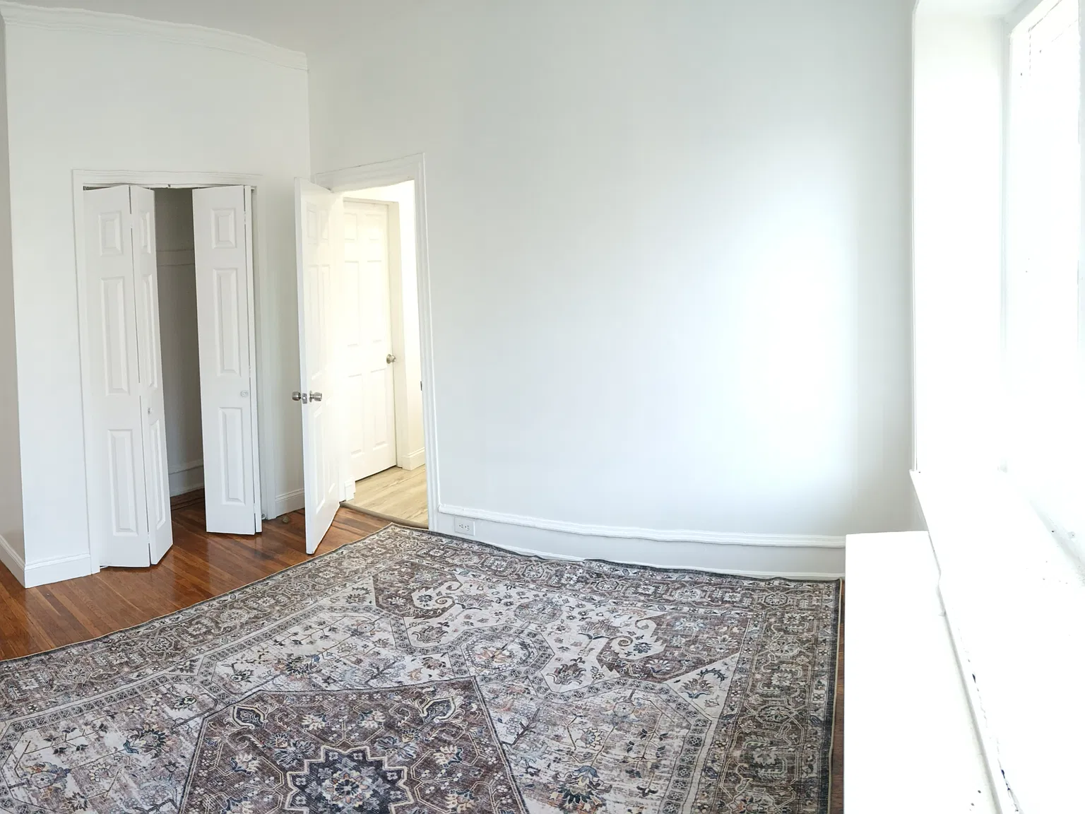 1239 Fillmore St — Photo 3