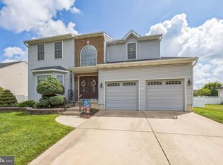 105 Ryans Run, Sicklerville, NJ 08081