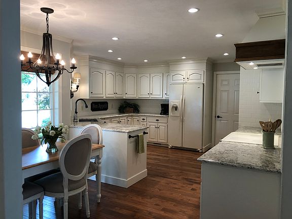 5th image of 1508 Garland Dr