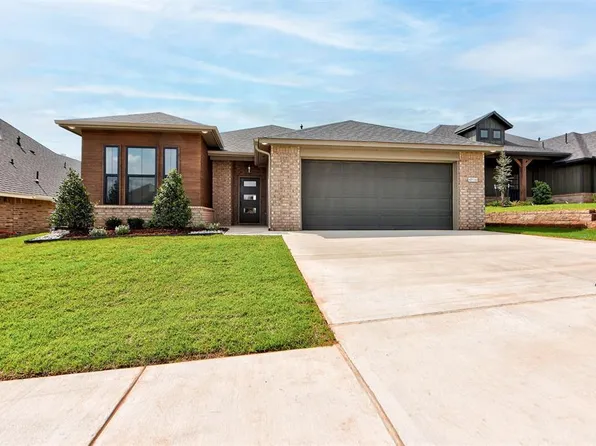 4916 Desert Willow Ln, Edmond, OK 73034